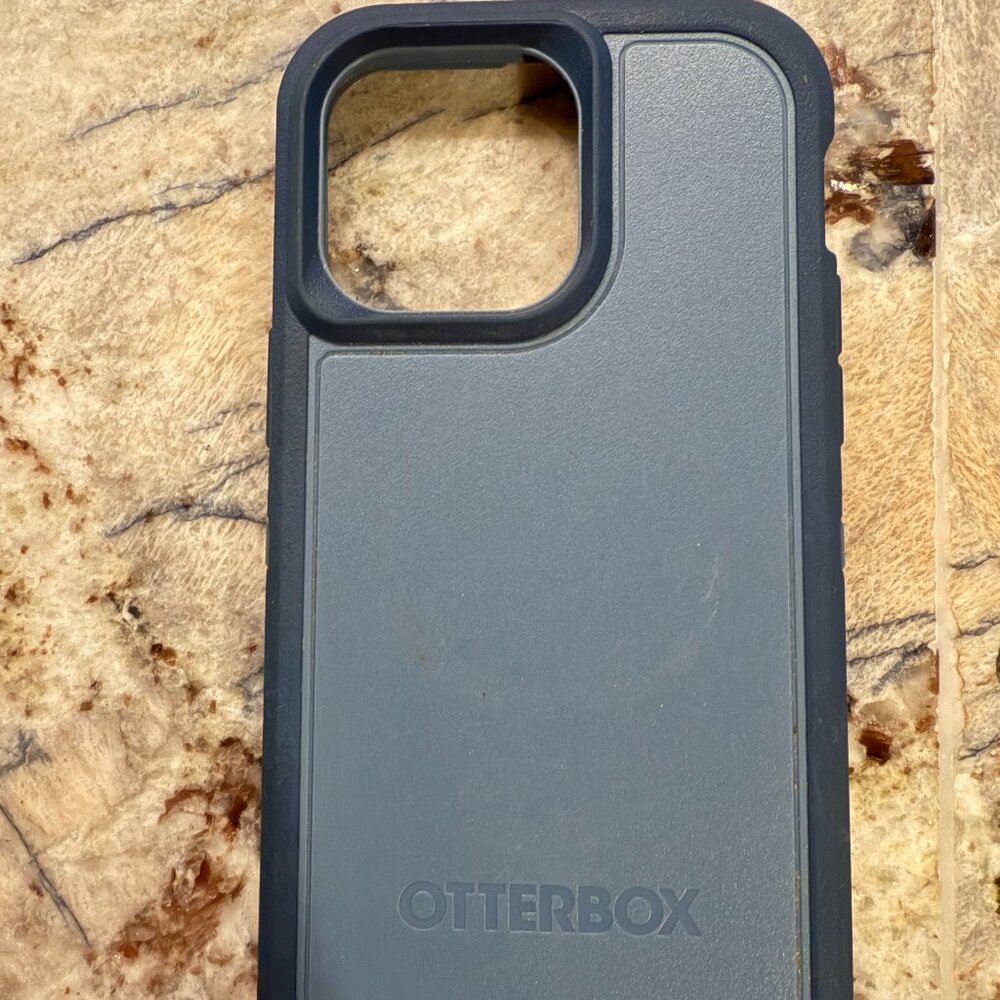 iPhone 14 Pro Max OtterBox Case with MagSafe